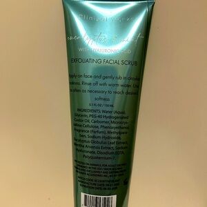 CLINICAL WORKS EUCALYPTUS & MINT WITH HYALURONIC ACID EXFOLIATING FACIAL SCRUB
